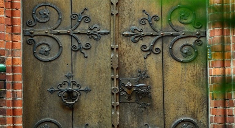 Rüyada Kapı Görmek: Kapı Kilitlemek, Tahta Kapı, Beyaz Kapı | Sebboy.com